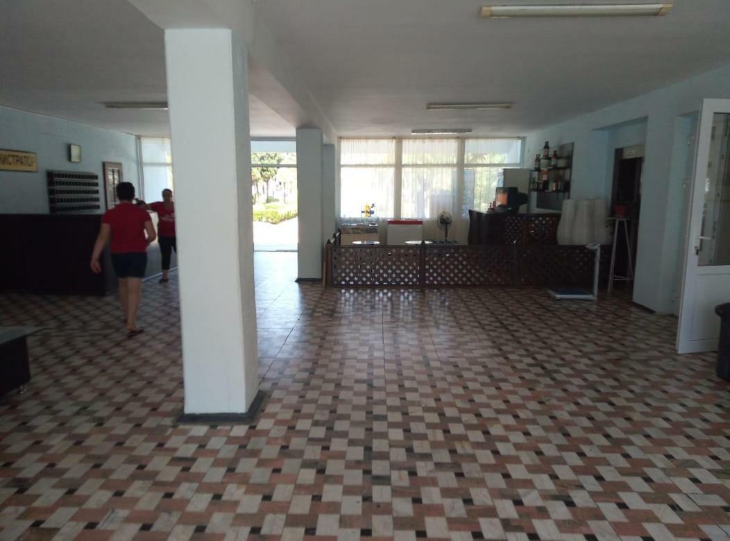 Hotel Сhernomorets Goudaouta Extérieur photo